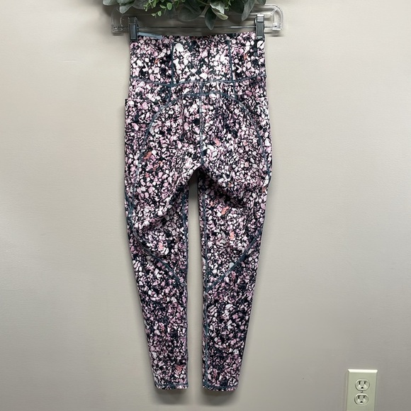 NWT FLX Ascent 7/8 Legging High Rise Lilac Mosaic Print XS - Picture 4 of 15